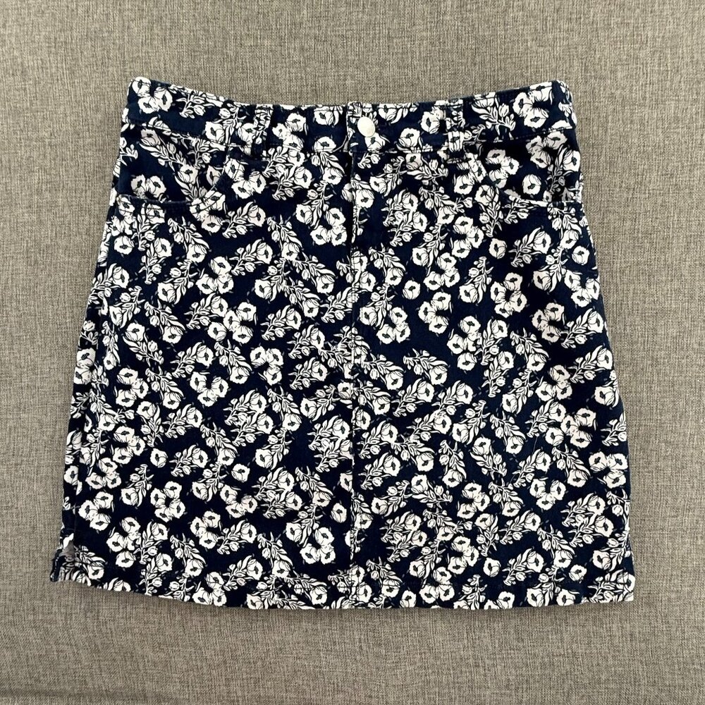 Westport Jean Skort Floral Mini Skirt Size 6‎ Navy Blue & Off White 99% Cotton
